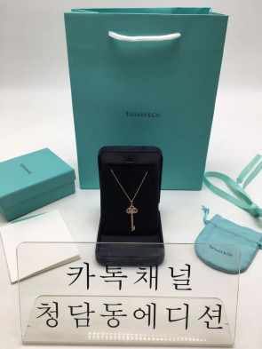 티파니앤코 크라운 키 목걸이 (컬러 로즈골드, 화이트골드)