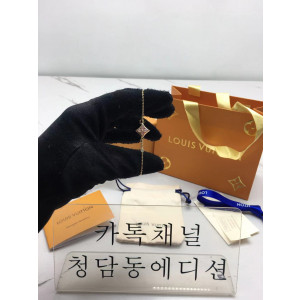 루이비통 네잎 클로버 팔찌 (3COLOR)