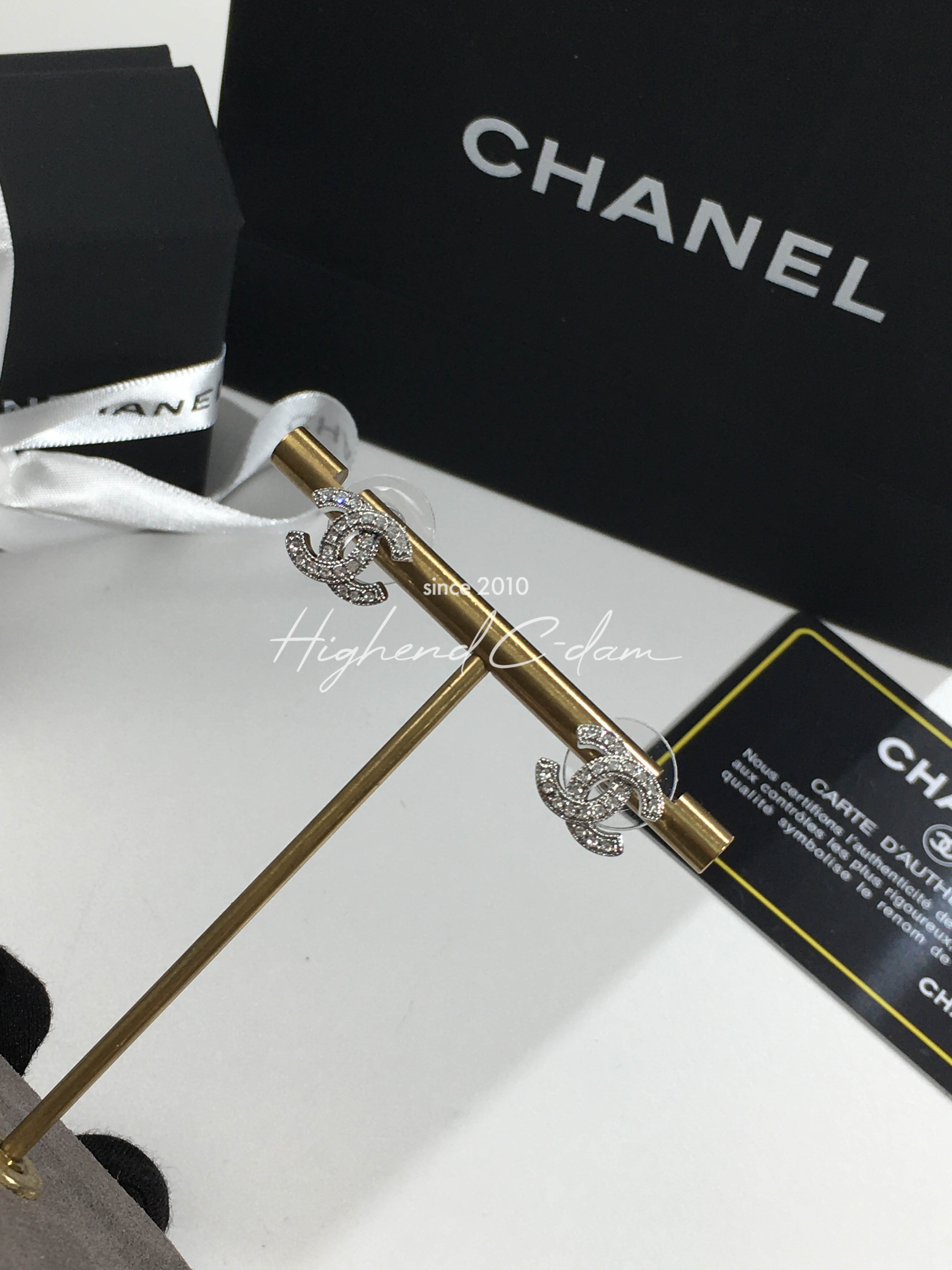 샤넬 CC 귀걸이 (컬러 옐로우골드, 화이트골드)