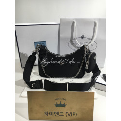 프라다 리에디션 나일론 테수토 호보백 리뉴얼 (하이엔드급)