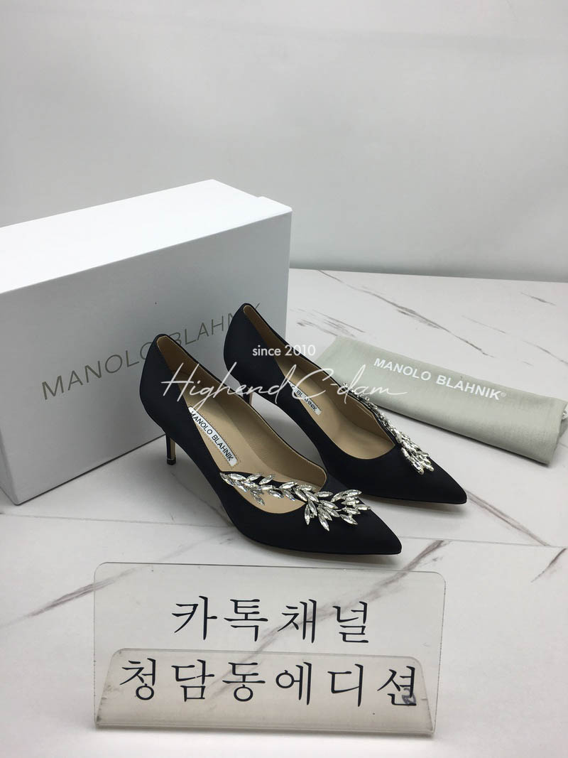 마놀로 블라닉 펌프스 (7cm)