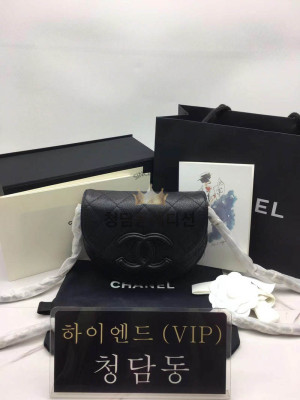 샤넬 23P CC로고 미니 메신저백 (컬러 핑크, 블랙)