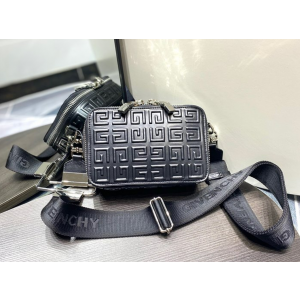 지방시 GIVENCHY 카메라백