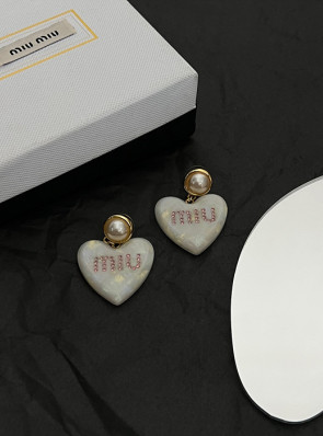 미우미우 miu miu 귀걸이