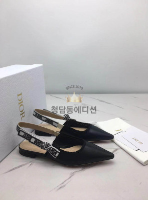 디올 플랫샌들