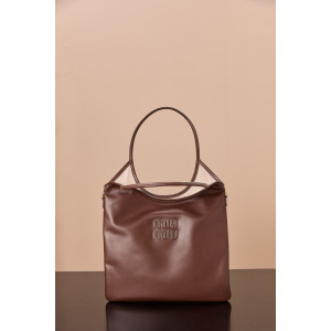 미우미우 23FW MIU MIU 아이비 가죽백 (컬러 브라운)